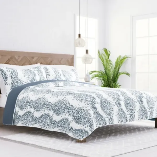 Quilts-Kirkland's Home Blue Damask Reversible 3-Pc. King Quilt Set Blue/White