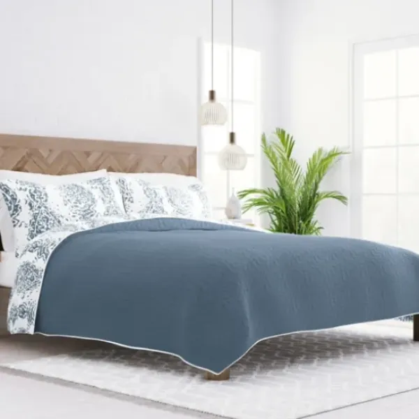 Quilts-Kirkland's Home Blue Damask Reversible 3-Pc. King Quilt Set Blue/White