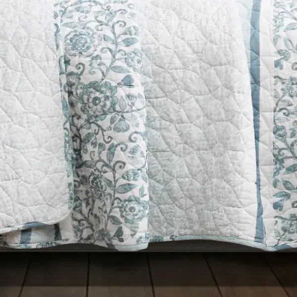 Quilts-Kirkland's Home Blue Nisha Floral Full/Queen 3-Pc. Quilt Set Blue/White
