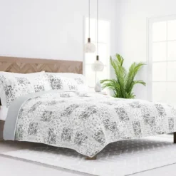 Quilts-Kirkland's Home Gray Patchwork Reversible 3-Pc. Queen Quilt Set Gray/White