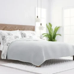 Quilts-Kirkland's Home Gray Patchwork Reversible 3-Pc. Queen Quilt Set Gray/White