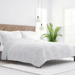Quilts-Kirkland's Home Gray Scalloped Reversible 3-Pc. King Quilt Set Gray/White