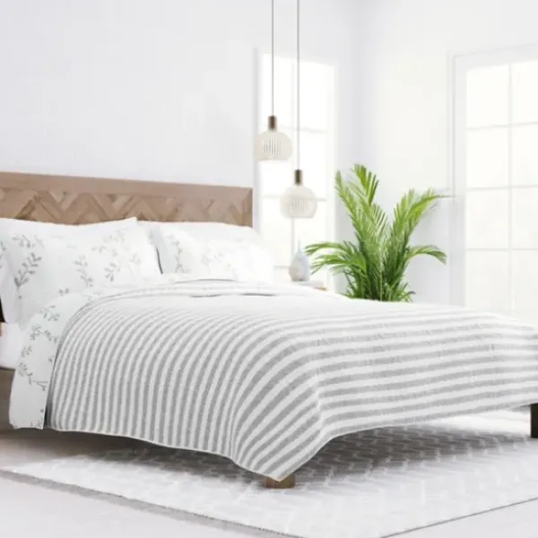 Quilts-Kirkland's Home Gray Vines Reversible 2-Pc. Twin Quilt Set Gray/White