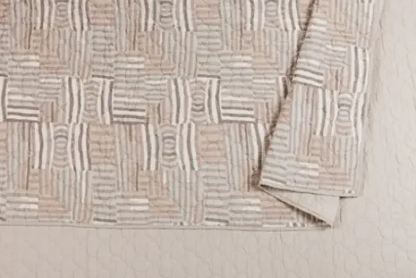 Quilts-Kirkland's Home Justina Blakeney Abrazo 3-Pc. King Quilt Set Tan