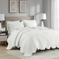 Quilts-Kirkland's Home Scalloped Crinkle 3-Pc. Cali King Quilt Set Ivory