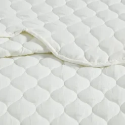 Quilts-Kirkland's Home Scalloped Crinkle 3-Pc. Cali King Quilt Set Ivory