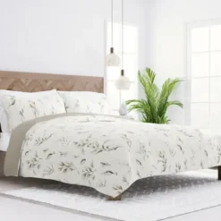 Quilts-Kirkland's Home Watercolor Leaves Reversible 3-Pc. King Quilt Set White/Green/Tan