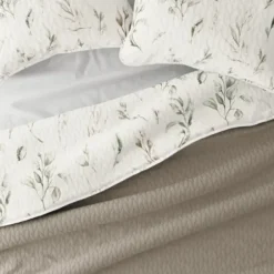 Quilts-Kirkland's Home Watercolor Leaves Reversible 3-Pc. Queen Quilt Set White/Green/Tan