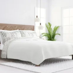 Quilts-Kirkland's Home White Trellis Reversible 3-Pc. King Quilt Set White/Gray